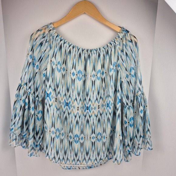 White House Black Market Off The Shoulder Bell Sleeve Blue Print Blouse Top S - Picture 4 of 11